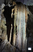 石灰華柱（黄金柱）